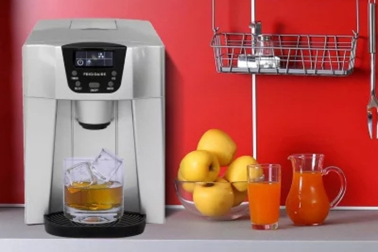Frigidaire Compact Ice Maker